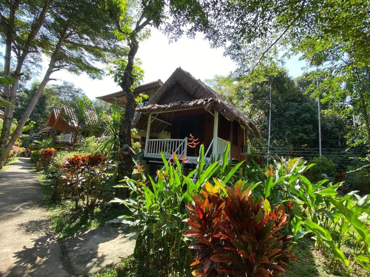 Khao Sok Jungle Huts Resort Khao Sok National Park Eksteriør billede